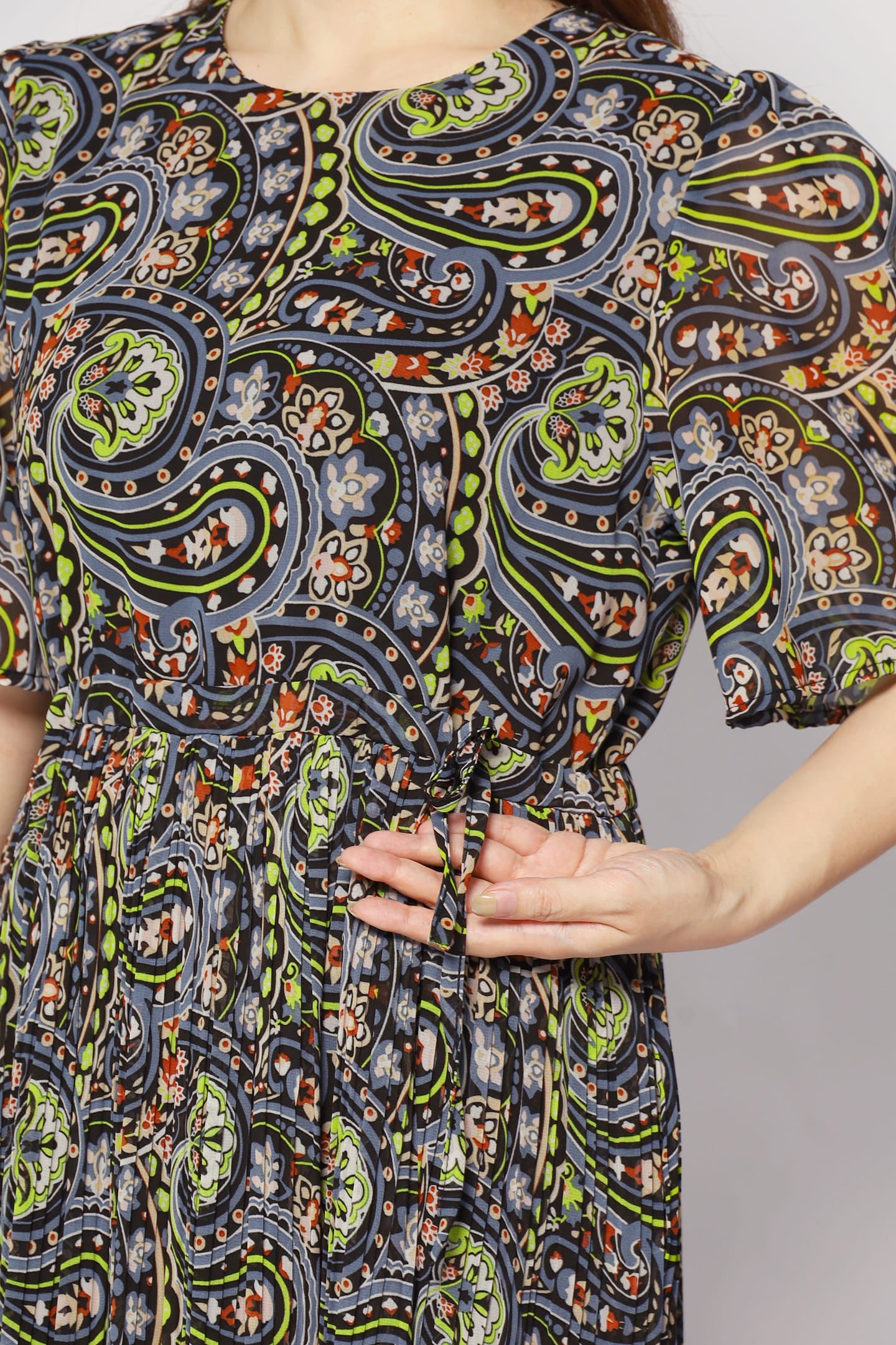 Annie Dress in Black Pastures - Image 7