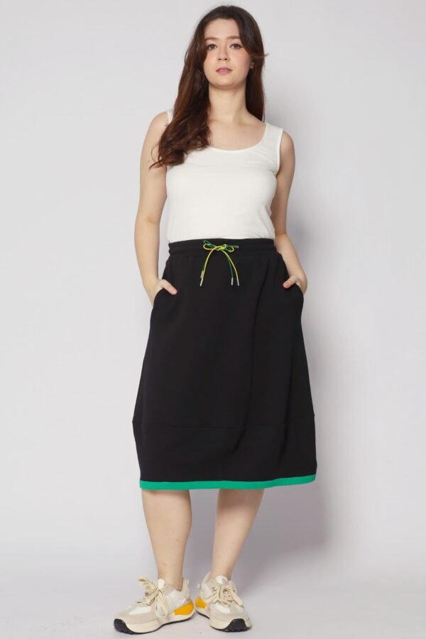 Piper Trimming Skirt in Black