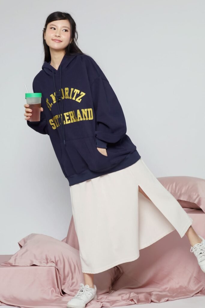 JOY - Switzerland Hoodie Pullover in Blue