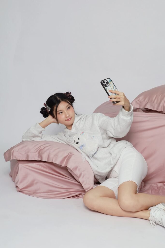 JOY - Xiao Gou Gou Hoodie Pullover Top